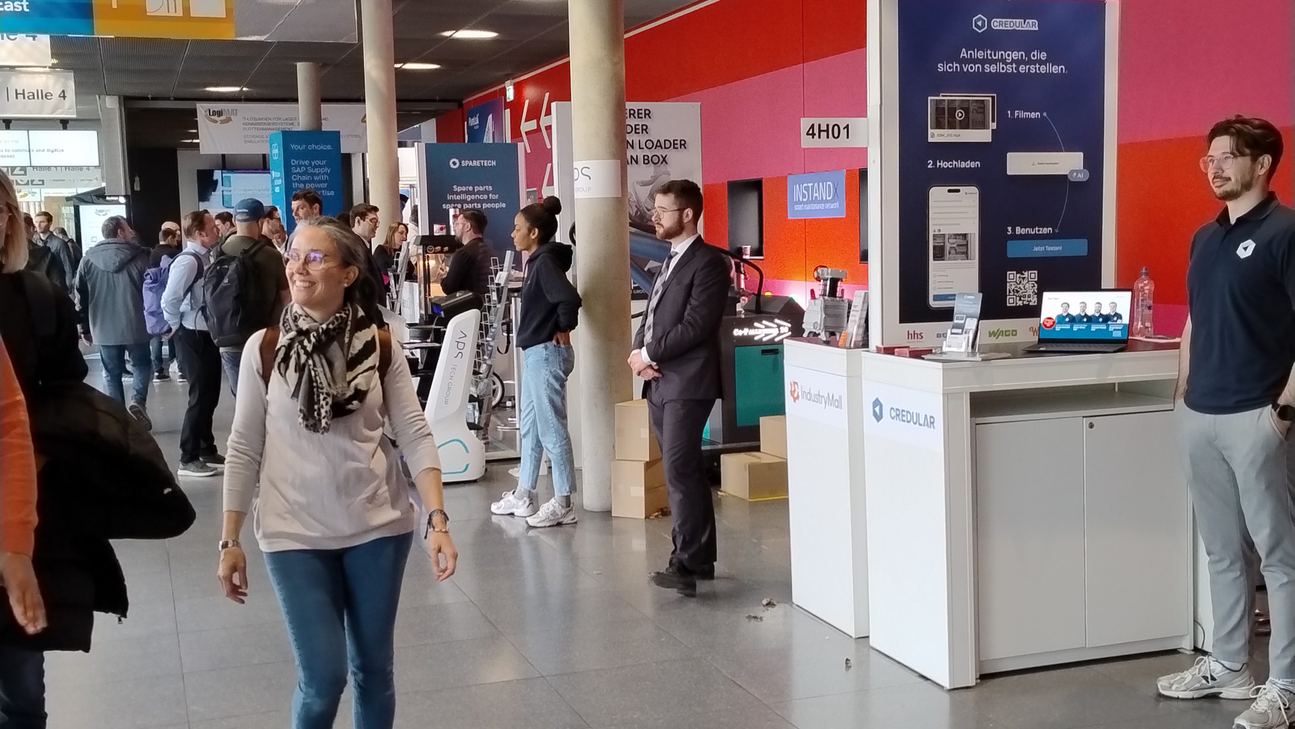 Fachvortrag und Austausch in der Smart Maintenance Lounge auf der LogiMAT